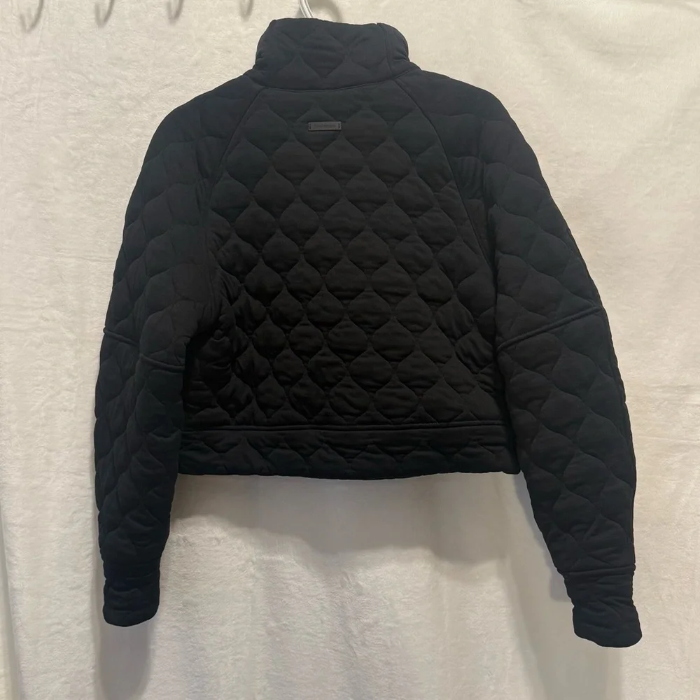 Lululemon Athletica Black Quilted Cropped Puffer Jacket - Picture 8 of 13